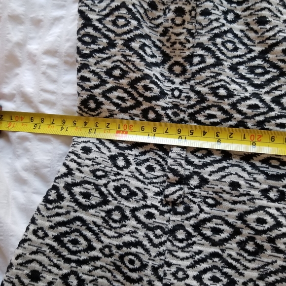 Gorgeous Nine West black and white dress, size 4 - Picture 15 of 16